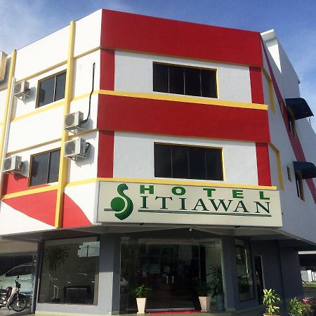 Hotel Sitiawan Kültér fotó