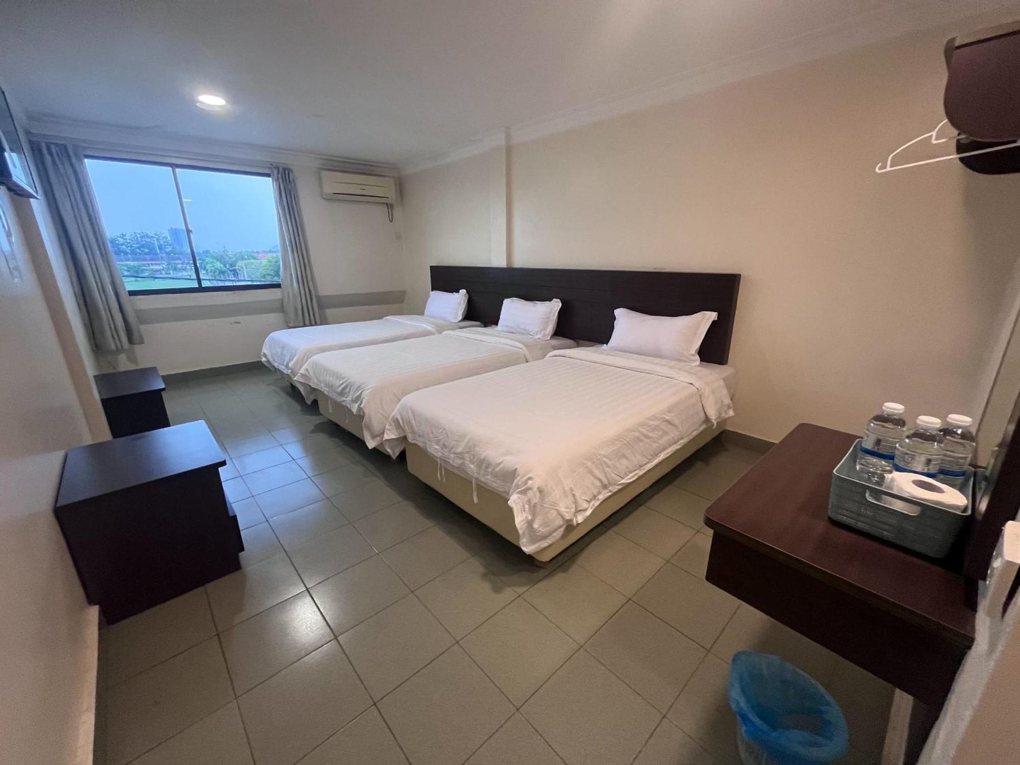 Hotel Sitiawan Kültér fotó