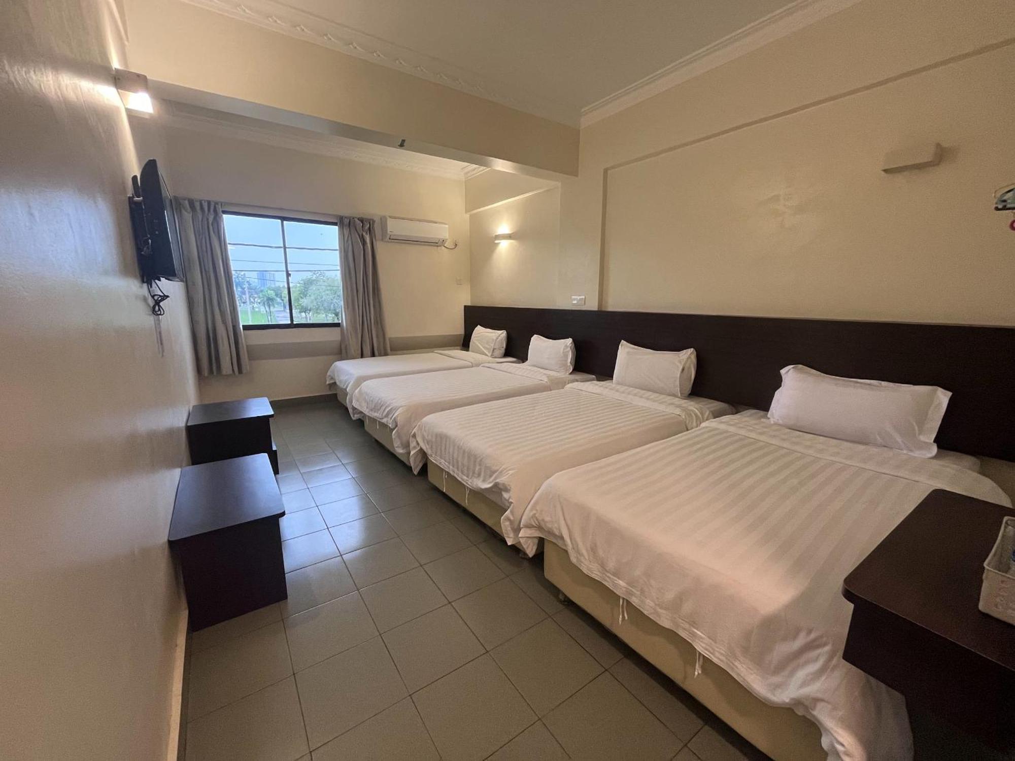 Hotel Sitiawan Kültér fotó